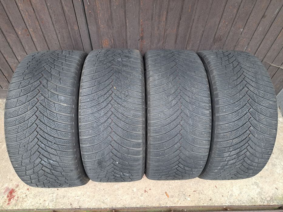Firestone winterhawk 4 zima 245/40/18  kompet 4 sztuki