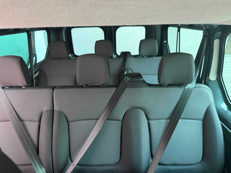 Wynajem busa 9 osób - Renault Trafic 2.0 dCi 150KM L2H1 2025