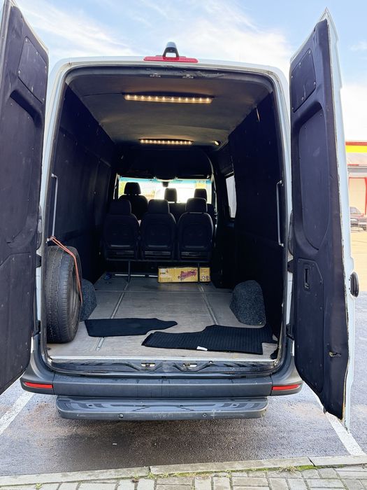 Mercedes-Benz Sprinter 907
