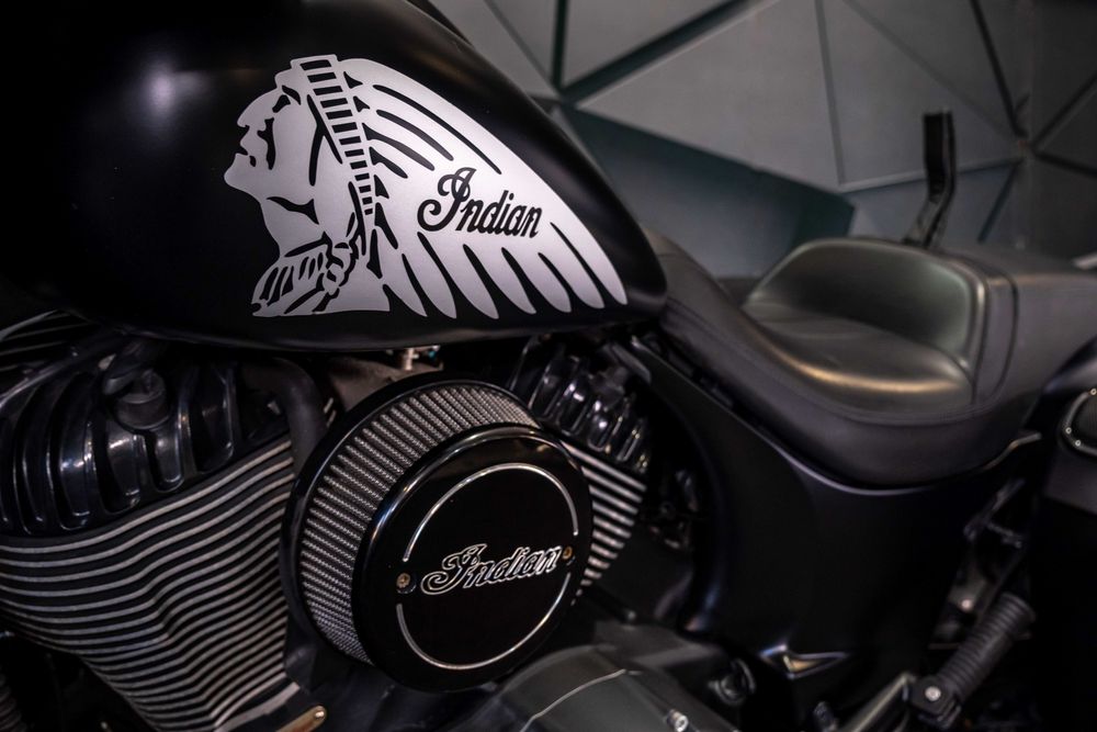 Indian Chieftaine Dark Horse