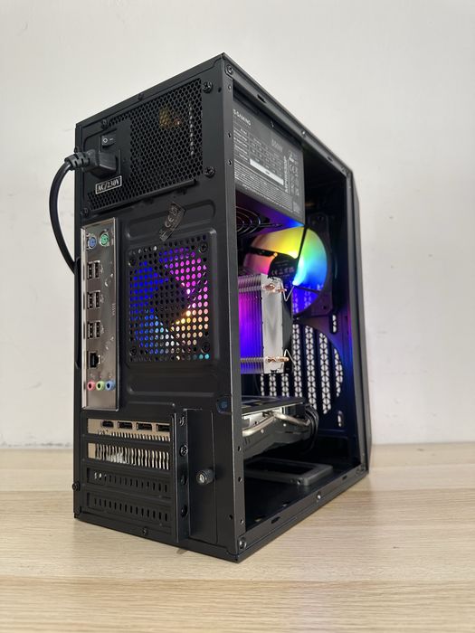 Torre Gaming RX 580 8GB + NVME (Semi-Novo)