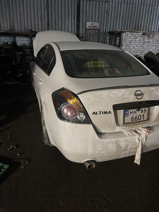 Продам авто  нужно сделать каробку есть донор.