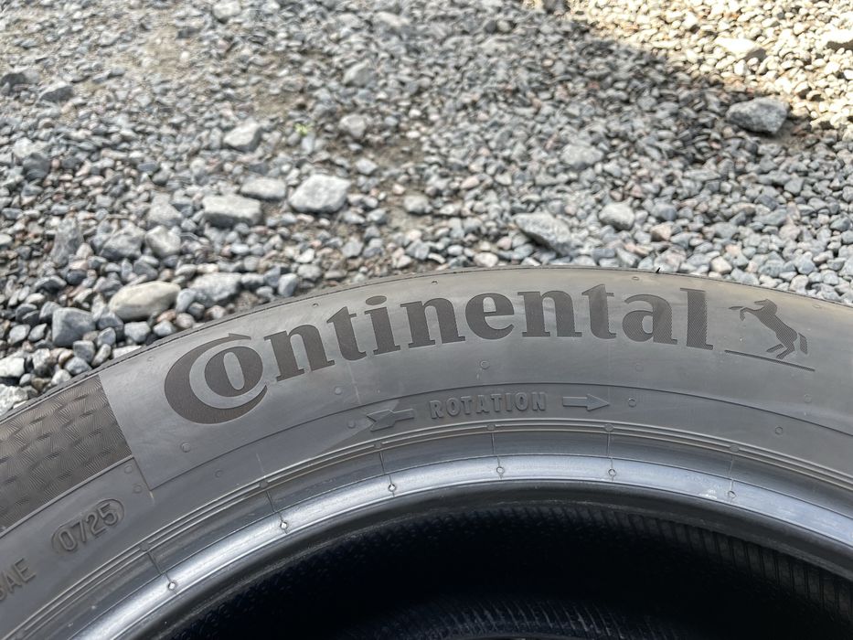 Комплект всесезонних шин Continental 215/60 R16 AllSeasonContact 2