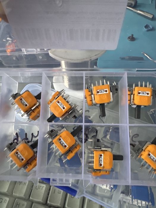 Ремонт геймпадів Xbox та PlayStation