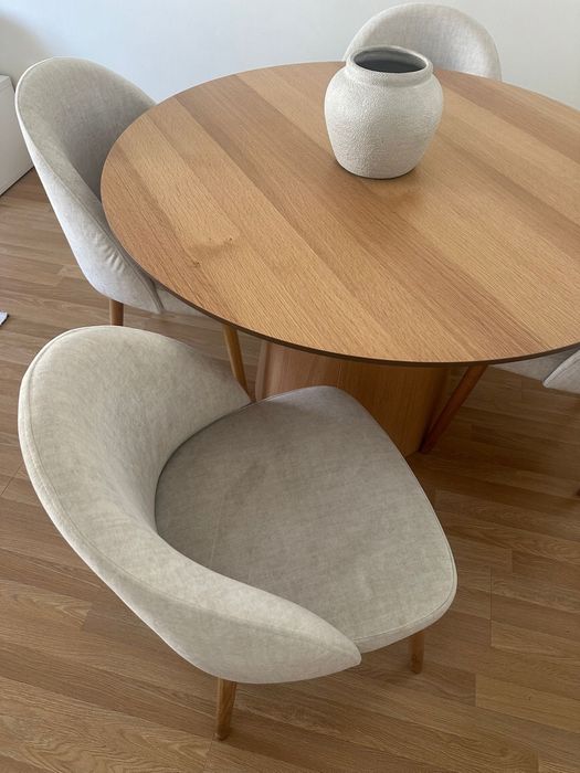 4 cadeiras de sala de jantar