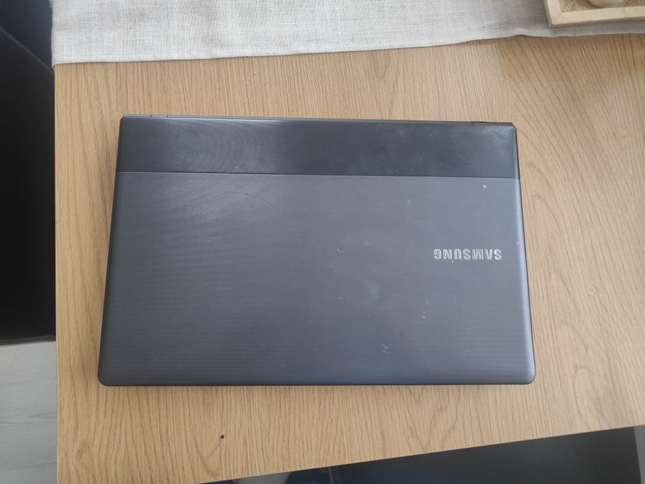 Laptop samsung np300 e5c