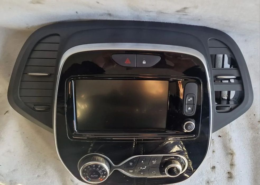 Wyświetlacz , nawigacja Renault Captur