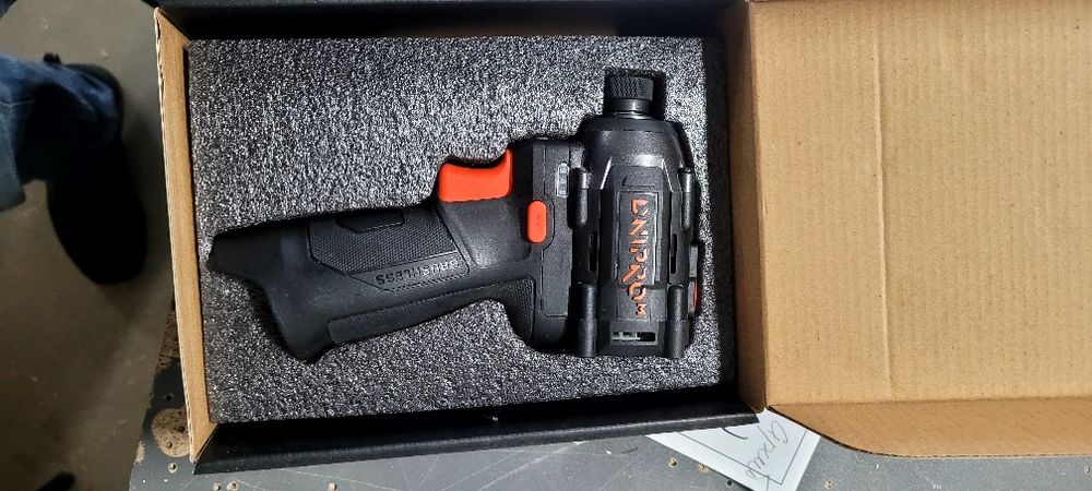 Акумуляторний ударний гвинтоверт Dnipro-M TD-12