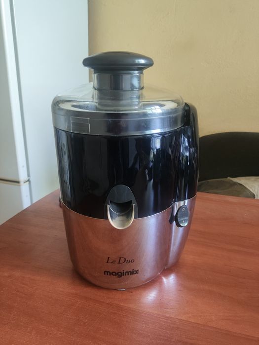 Соковижималка Le duo magimix