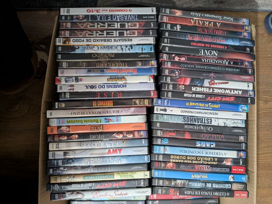 Pack +100  DVD's