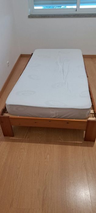 Sofá + cama + colchão