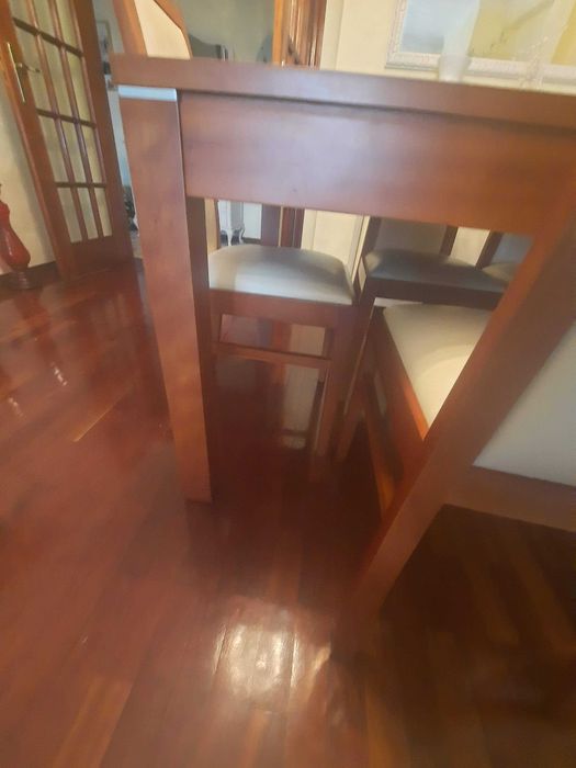 Mesa de cerejeira maciça 160x90cm extensível (cadeiras não incluídas)