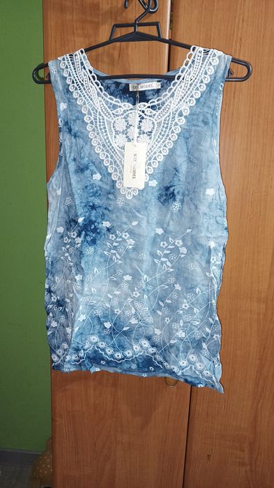 Bluzka na ramiączkach L nowa