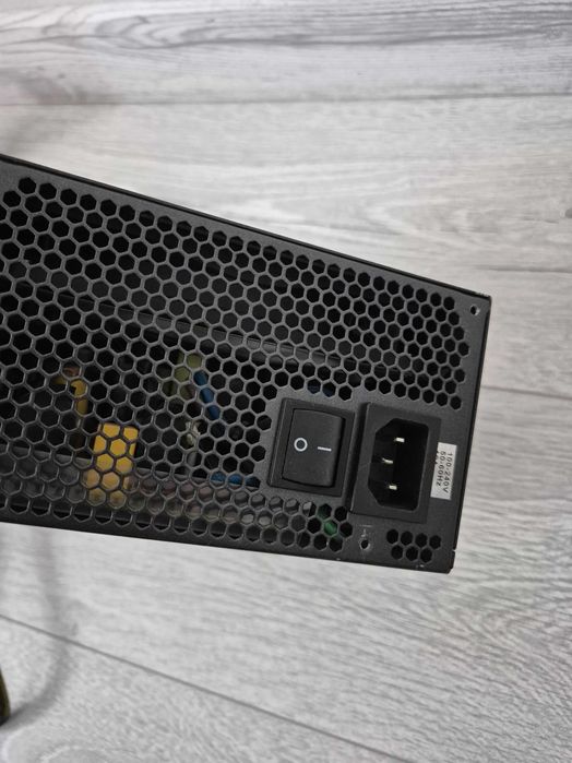 модульний блок живлення 650W Chieftec APS-650C (8+4 CPU \ 2x8 GPU)