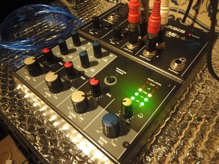Mesa de mistura Alesis USB