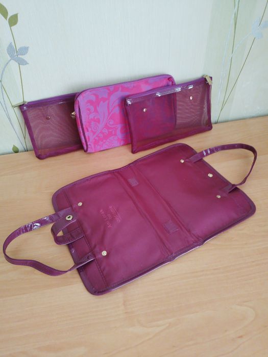 Косметичка дорожная