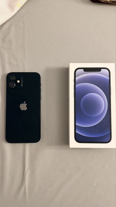 Iphone 12 64GB com caixa original e varios acessorios