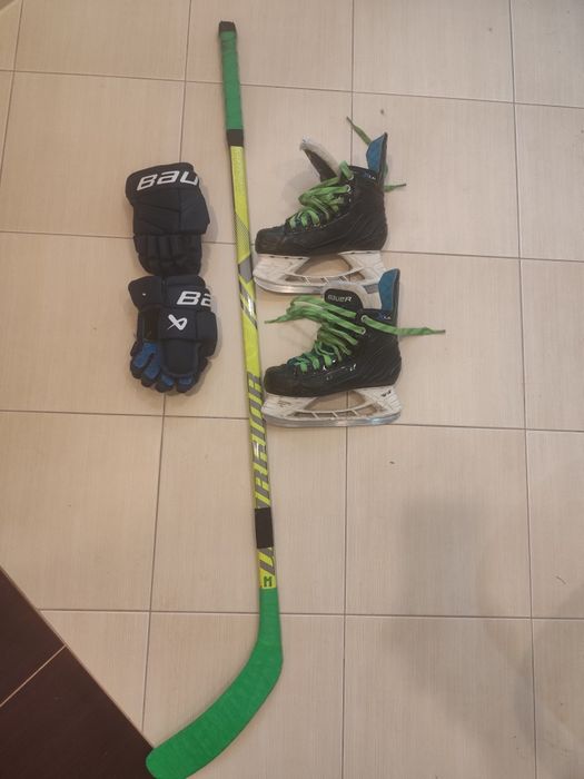 Rękawice hokejowe Bauer 10