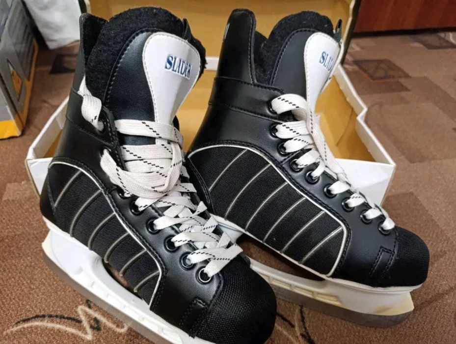 Ковзани спортивні чоловічі розмір 41