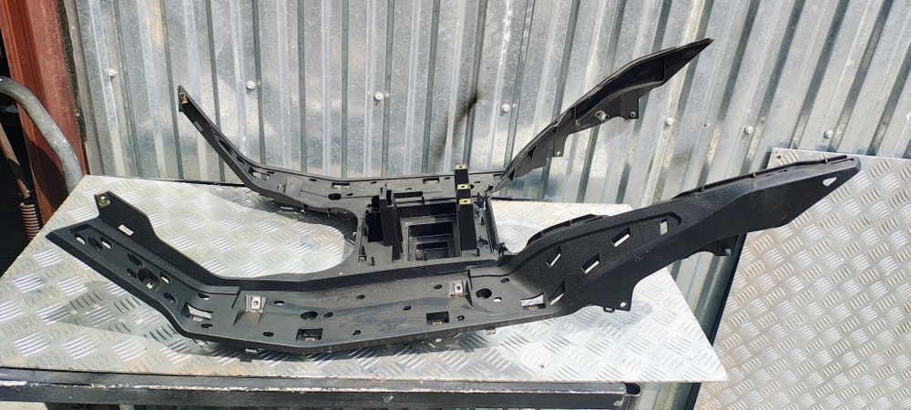 Sym Jet X 125 Podłoga