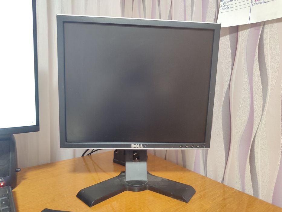 Монітор та системний блок