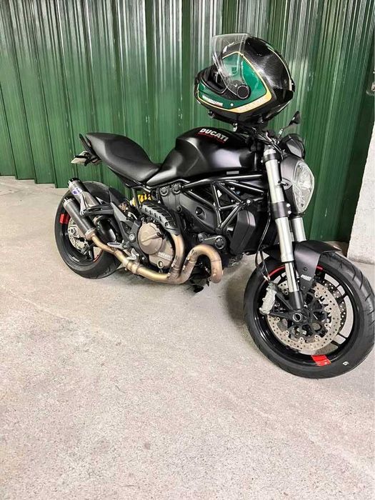 DUCATI MONSTER 821 DARK