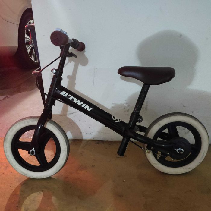 Bicicleta sem pedais para criança – bom estado