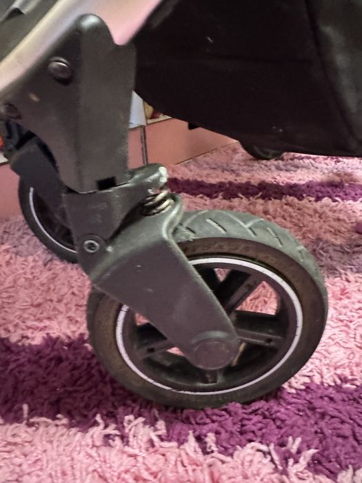 Коляска bravo на надувних колесах