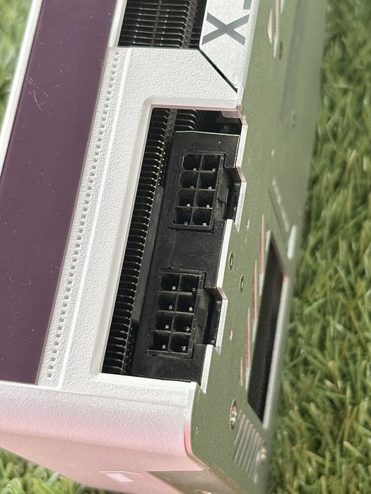 Gigabyte RTX 3080 Vision OC 10GB Branca – Como Nova