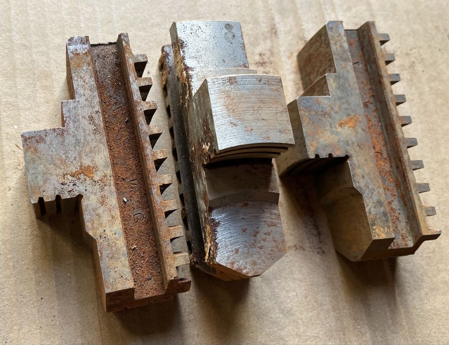 Кулачки токарного патрона