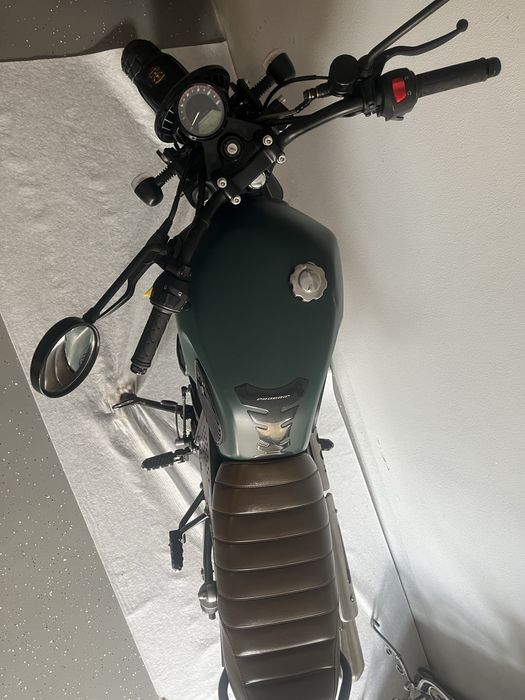 UM scrambler X Naked 125