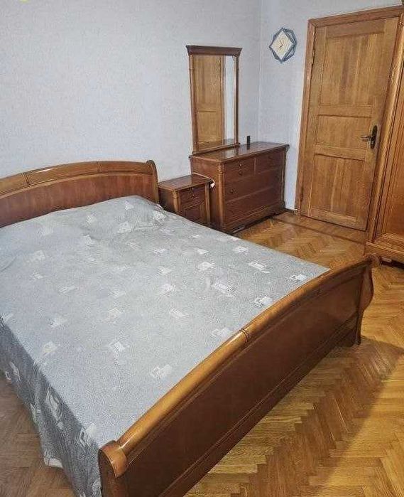 Продам 3 кімнатну квартиру на Черемушках, вул. Бреуса / Єфімова. 65м2, 6 поверх