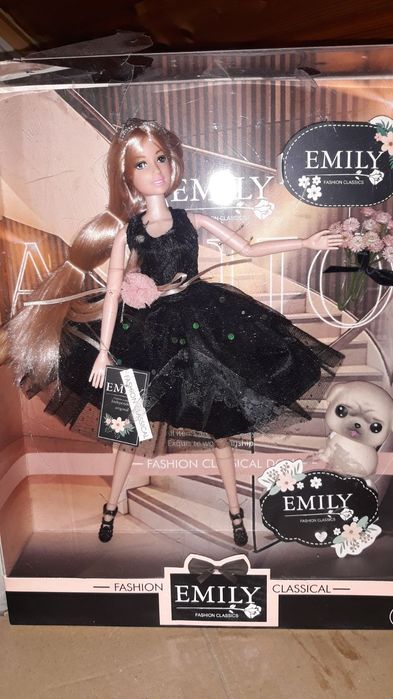 Кукла  Emily с собакой