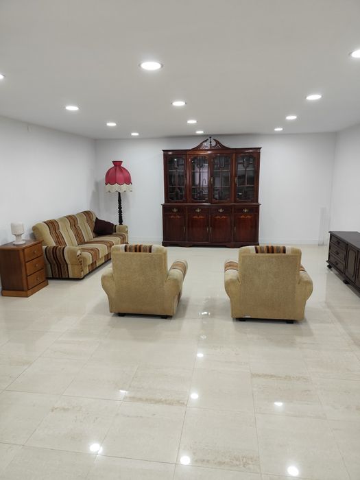 Alugo apartamento Oiã