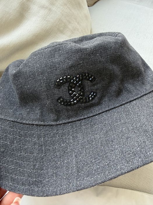 Chanel Bucket Hat — два варіанти панама