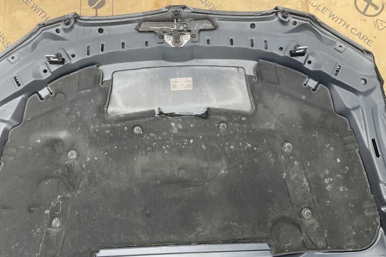 capot BMW serie 3 E90 E91 E92 E93 . fase 2