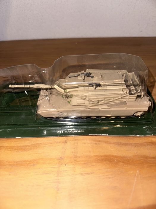 Tanque miniatura novo escala 1:73