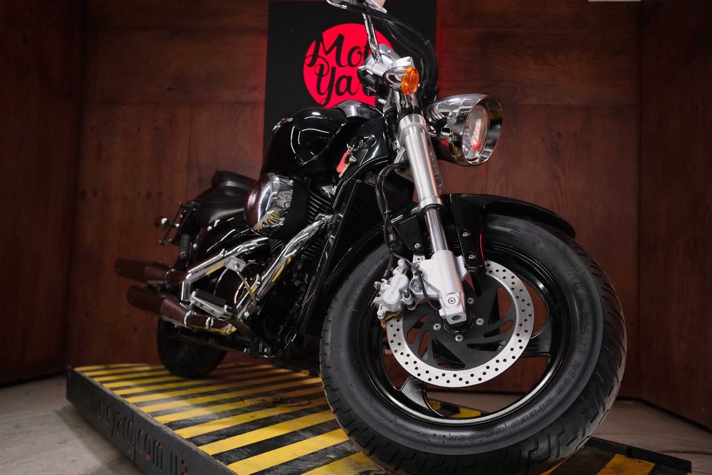 Suzuki Boulevard 800 із Японії