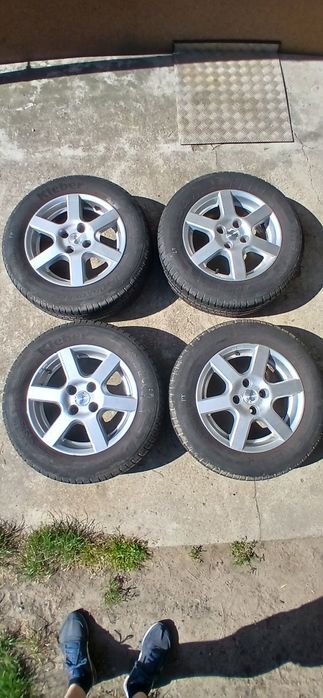 Alufelgi Aluett 15" 4x108 z oponami letnimi 195/65R15 (zdjęte z Peugeot 307)