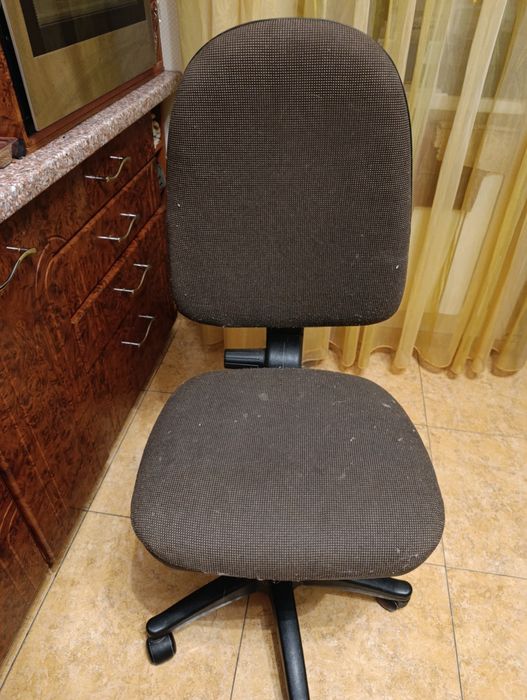 Стул комп'ютерний