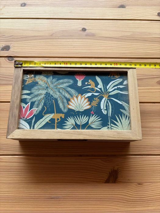 Caixa + incensos e óleos essenciais