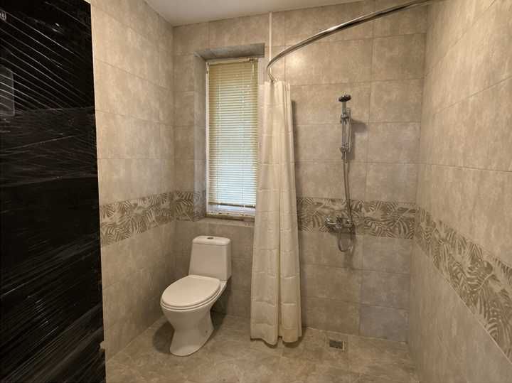 Будинок у Ворзелі 140 м², 8 соток, баня та укриття