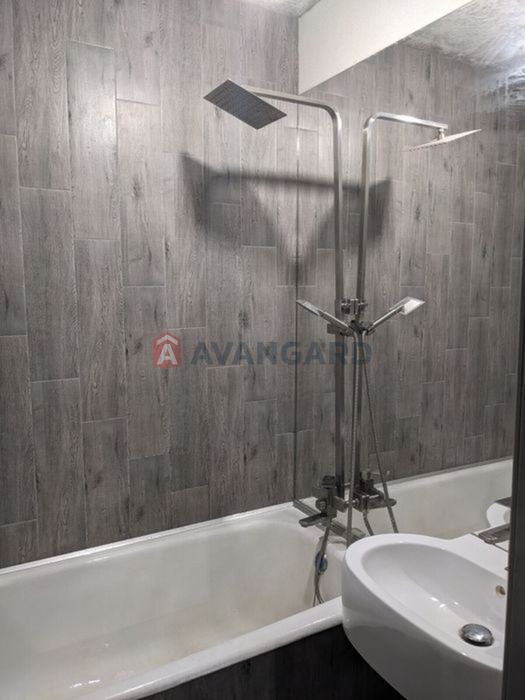 Продам 2-кімнатну квартиру на лівому березі