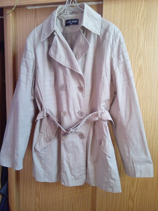 Жiноча куртка весняна.