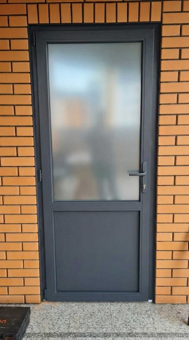 Купити панорамні вікна, двері Антрацит, вихід на терасу двери, окна