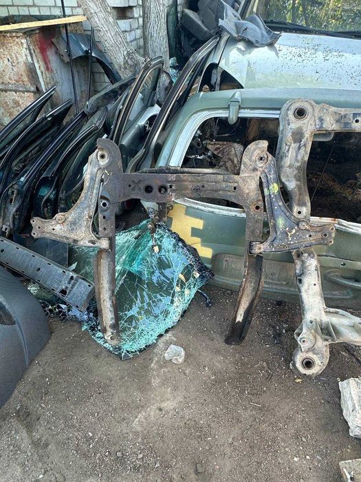 Передний подрамник взборе Опель вектра А кадет Аскона VECTRA A