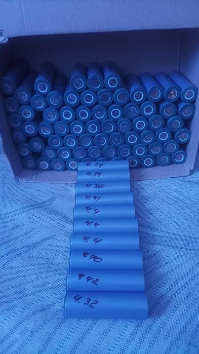 НОВІ з розбірки акумулятори Li-ion 21700 4300-4400мА, 80шт, 70грн за 1шт., одним лотом