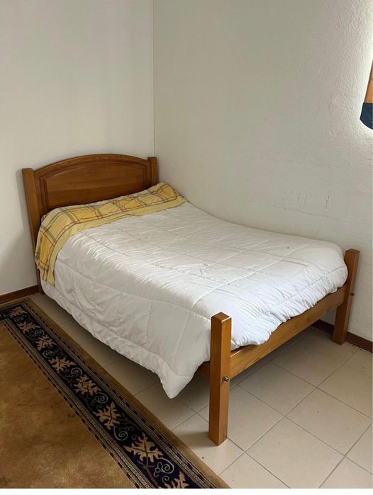 Mobilia de Quarto completa c/ escrivaninha