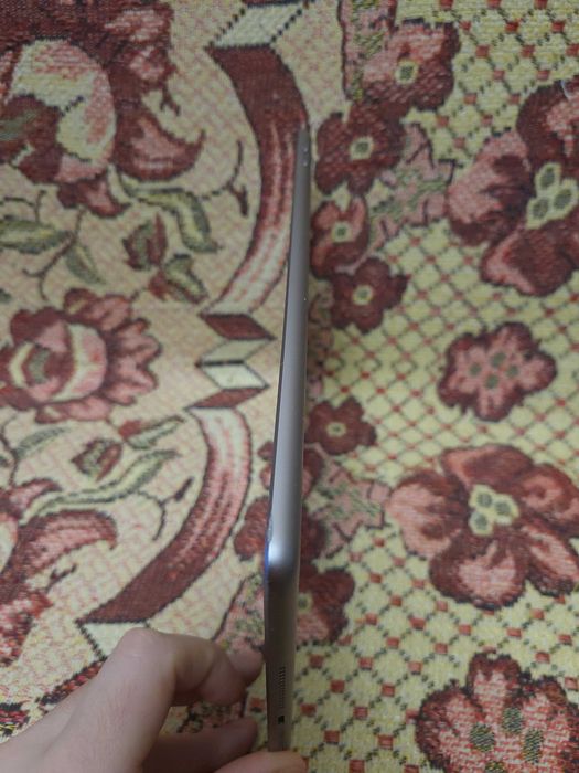 iPad 9.7" 5gen 2017 iOS 16 32 ГБ планшет apple