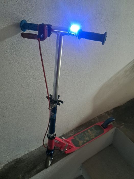 Trotinete de criança impecável